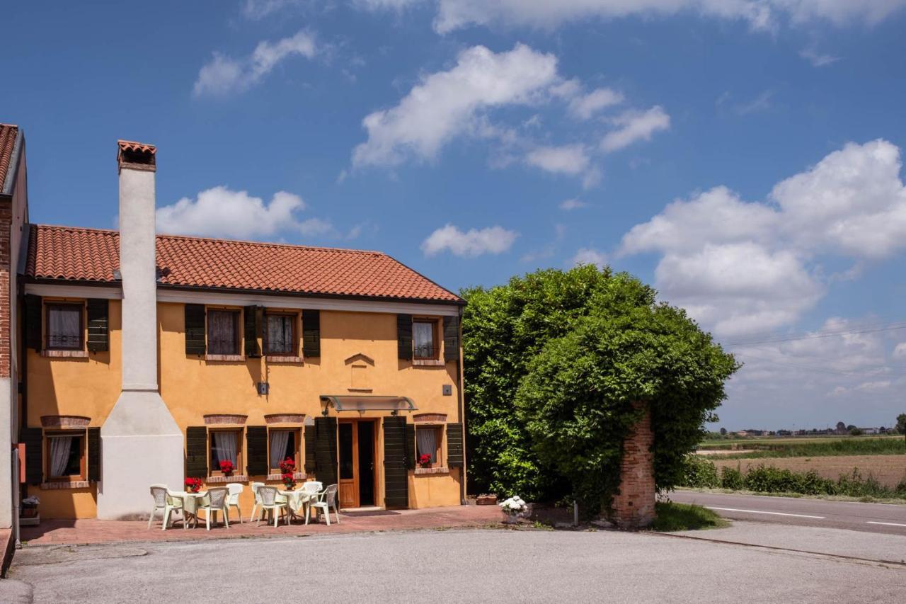Agriturismo Le 4 Rose Vescovana Екстер'єр фото